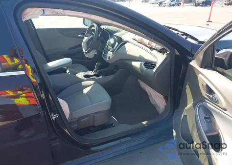 2020 Chevrolet Malibu Ls z USA, uszkodzony, nr VIN 1G1ZC5ST0LF128283